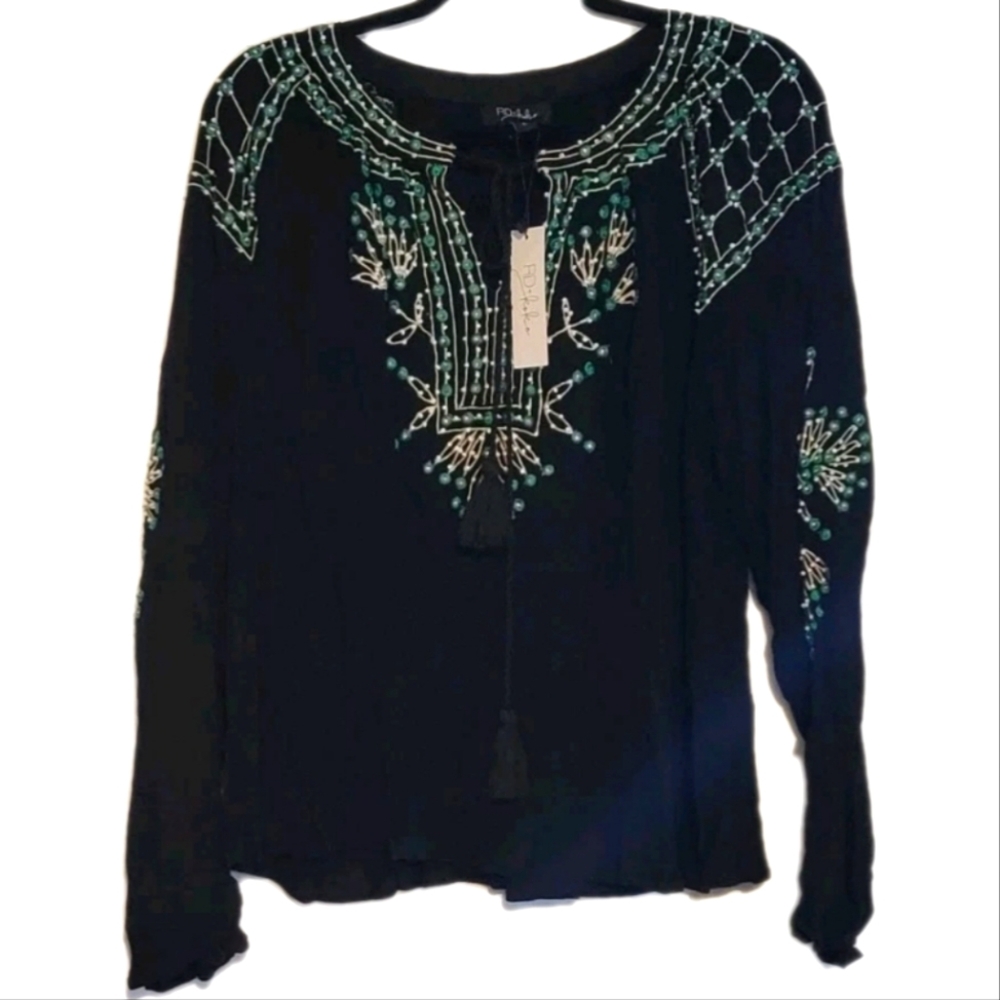 R D & Koko Embroidered Peasant Blouse Top Tassel Tie Neck Boho Coastal Cowgirl